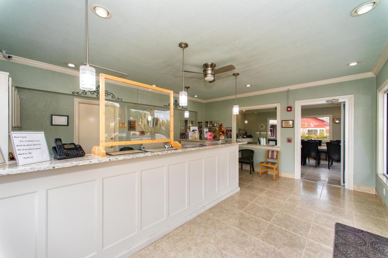 Ozarka Lodge Юрика Спрингс Экстерьер фото
