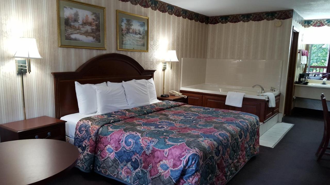 Ozarka Lodge Юрика Спрингс Экстерьер фото