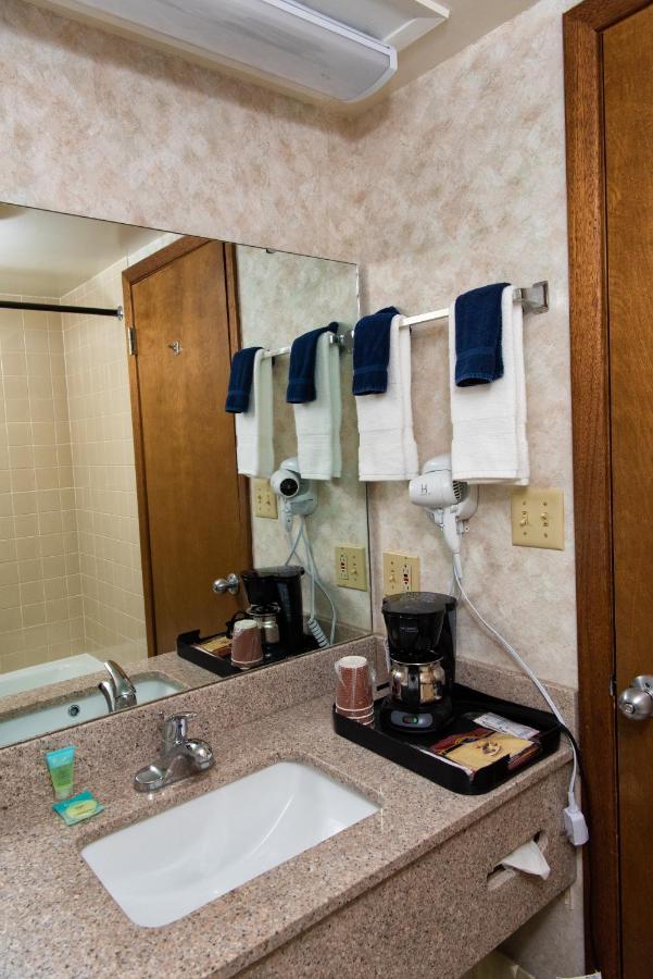 Ozarka Lodge Юрика Спрингс Экстерьер фото