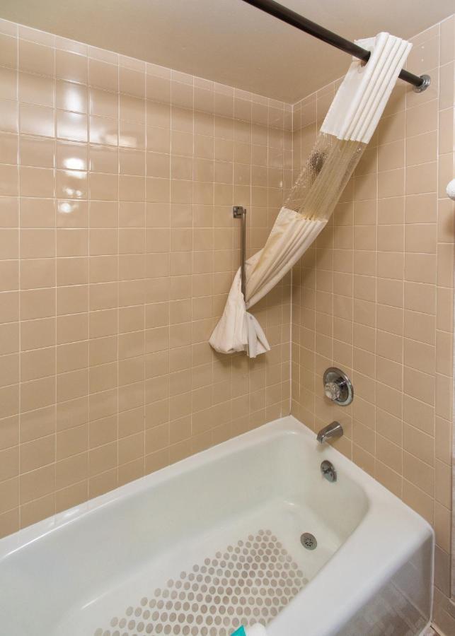 Ozarka Lodge Юрика Спрингс Экстерьер фото