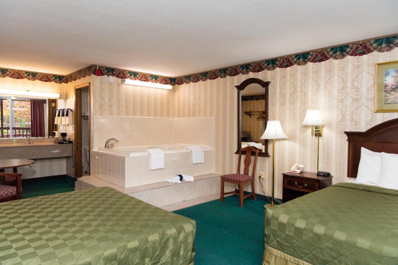 Ozarka Lodge Юрика Спрингс Экстерьер фото