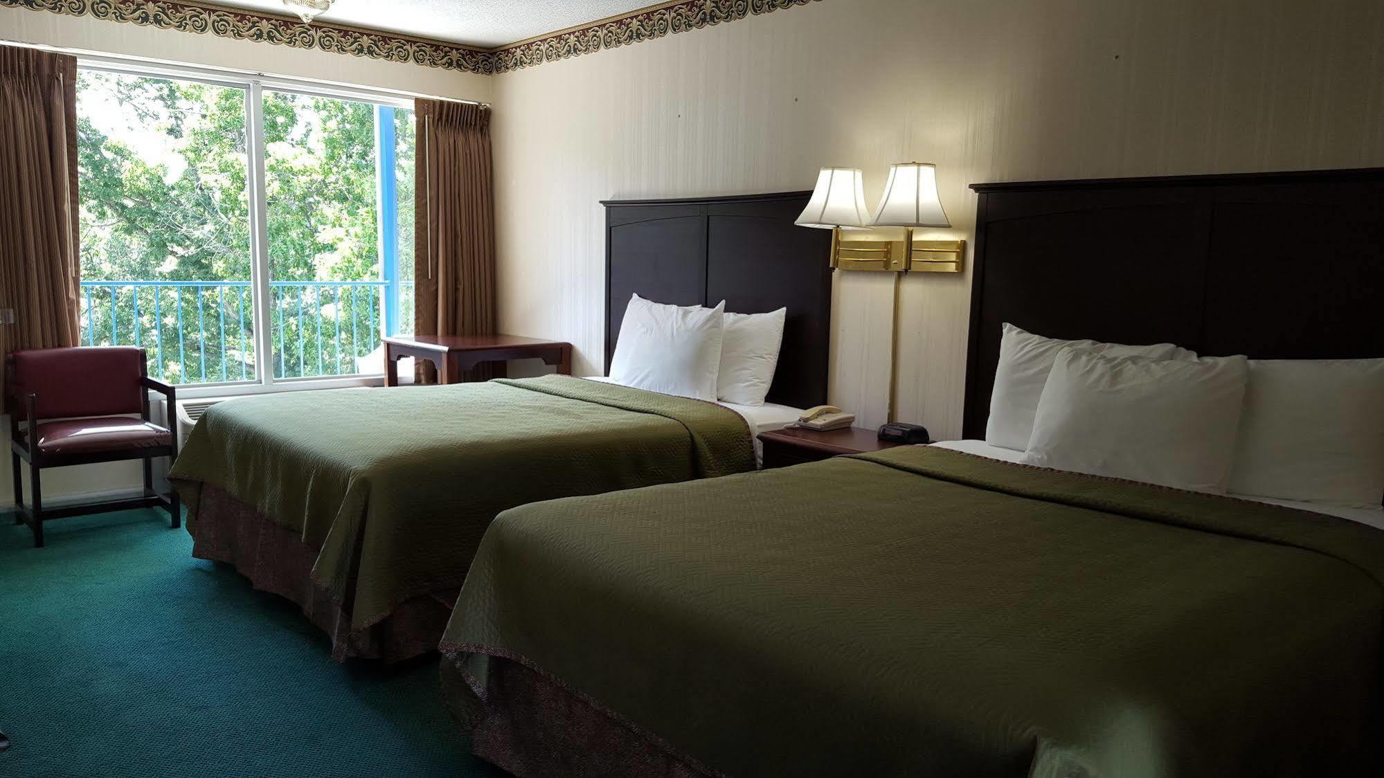 Ozarka Lodge Юрика Спрингс Экстерьер фото